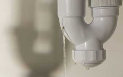 Quel produit pour colmater fuite tuyau PVC ?
